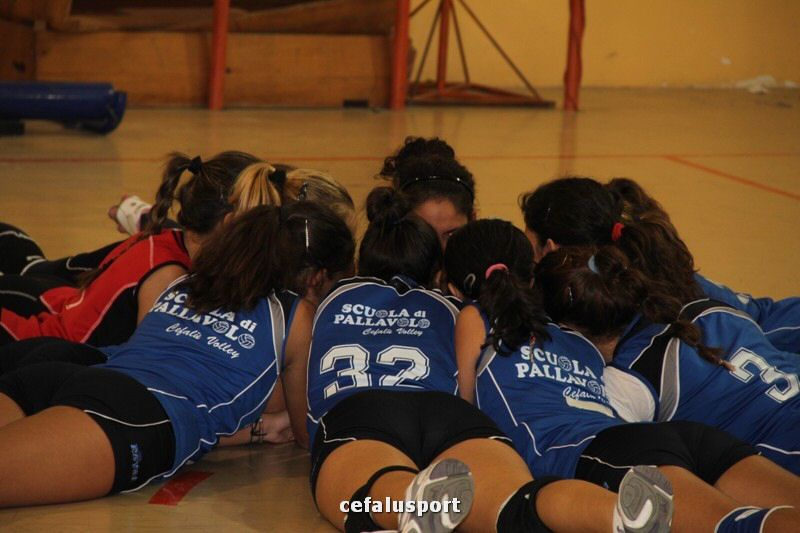 111116 volley 037y_tn.jpg